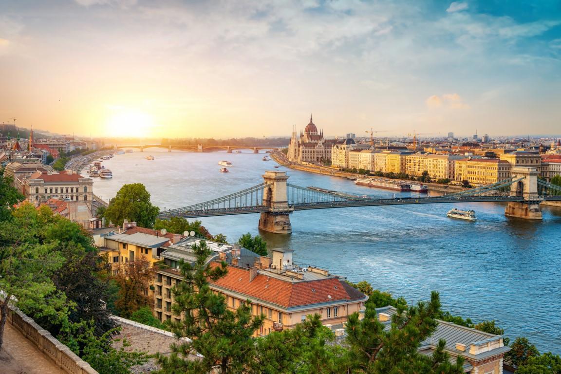 A guide to your Budapest to Vienna day trip - a perfect synergy between two cities